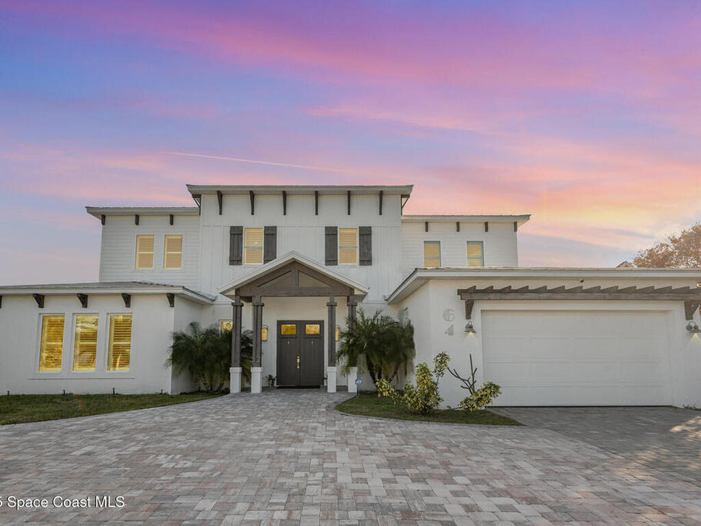 64 Country Club Road, Cocoa Beach, FL 32931