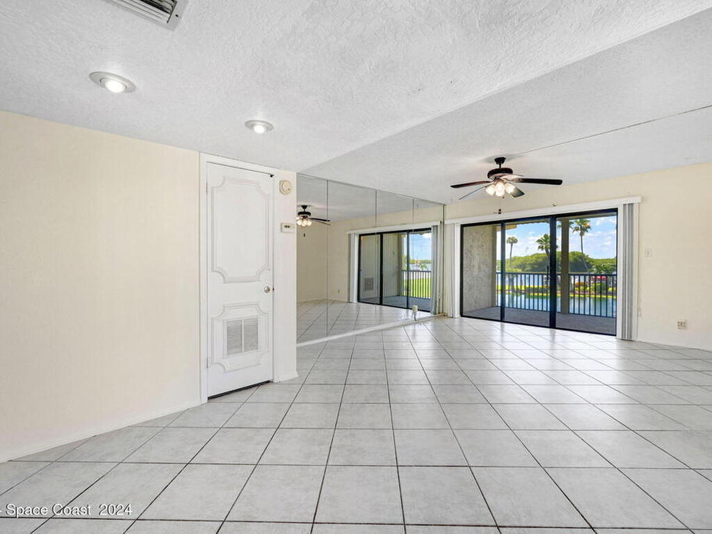 800 S Brevard Avenue, Cocoa Beach, FL 32931