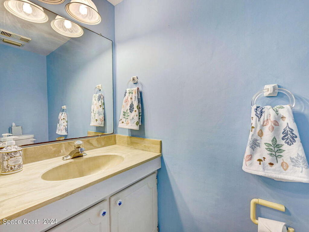 800 S Brevard Avenue, Cocoa Beach, FL 32931