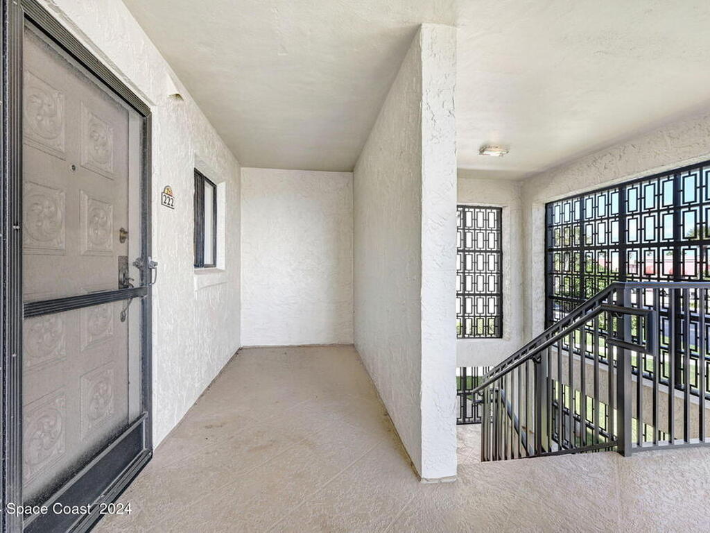 800 S Brevard Avenue, Cocoa Beach, FL 32931