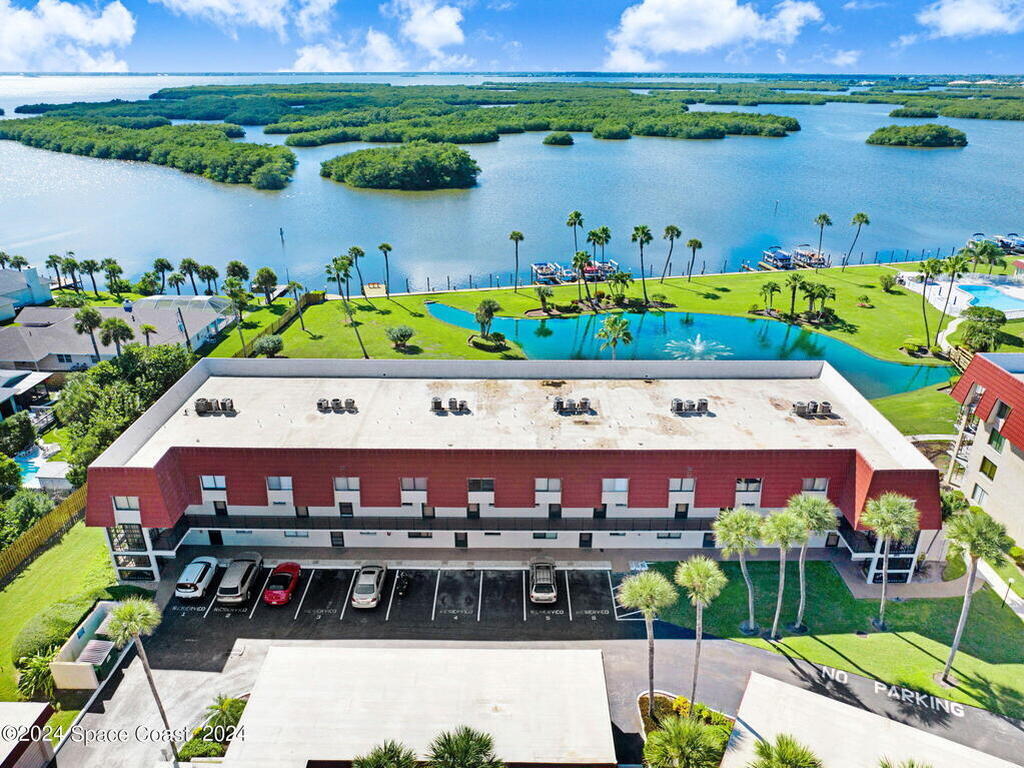 800 S Brevard Avenue, Cocoa Beach, FL 32931