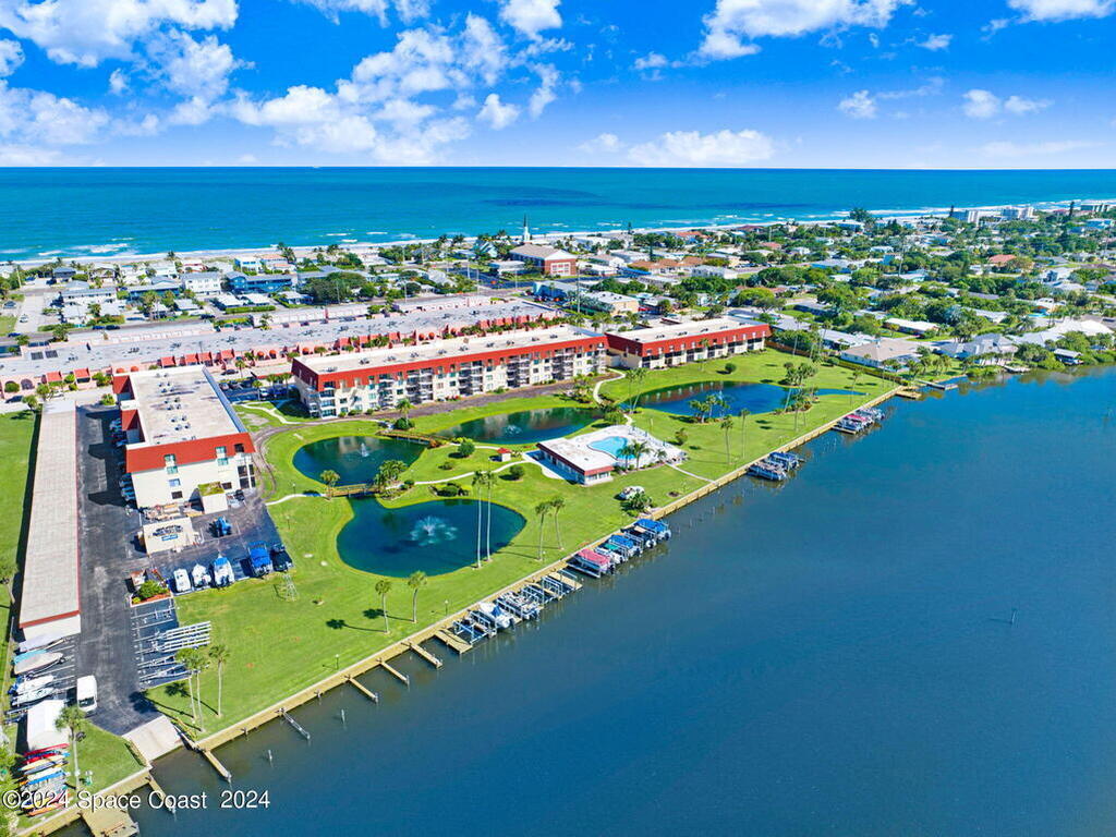 800 S Brevard Avenue, Cocoa Beach, FL 32931