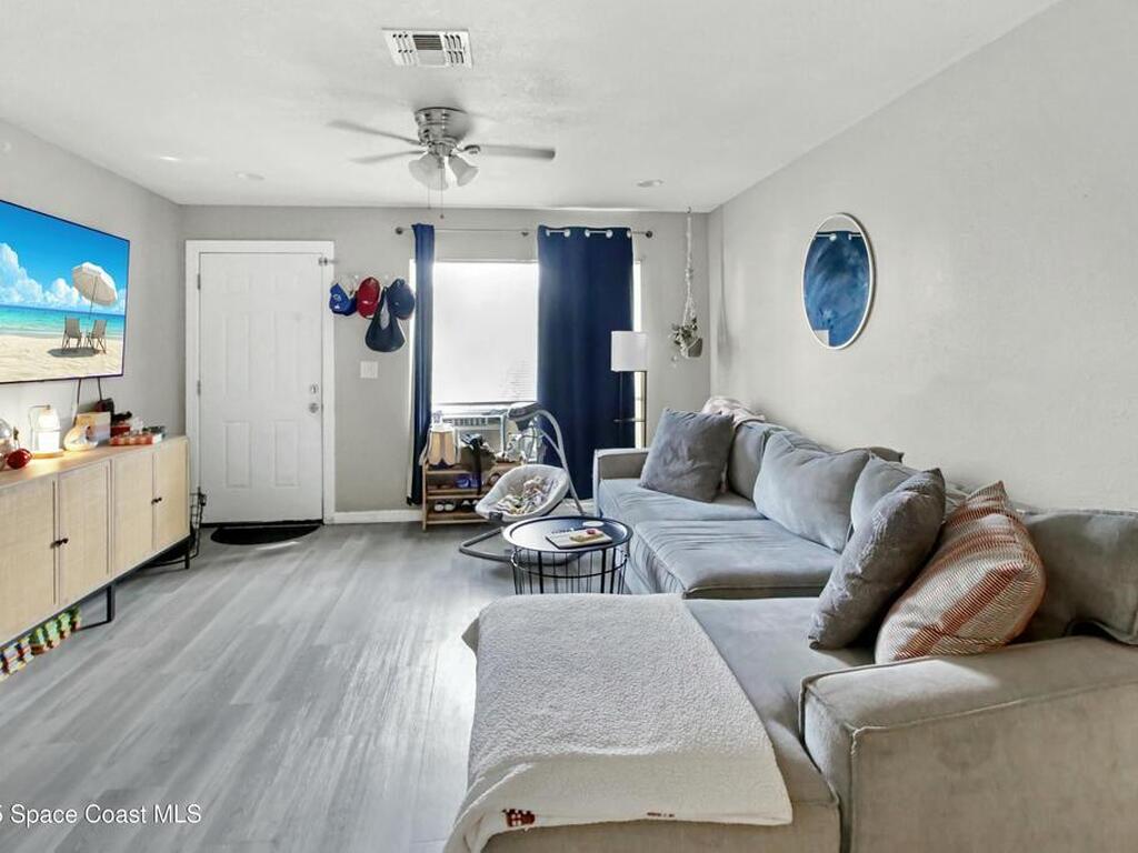 103 Flint Street, Sebastian, FL 32958