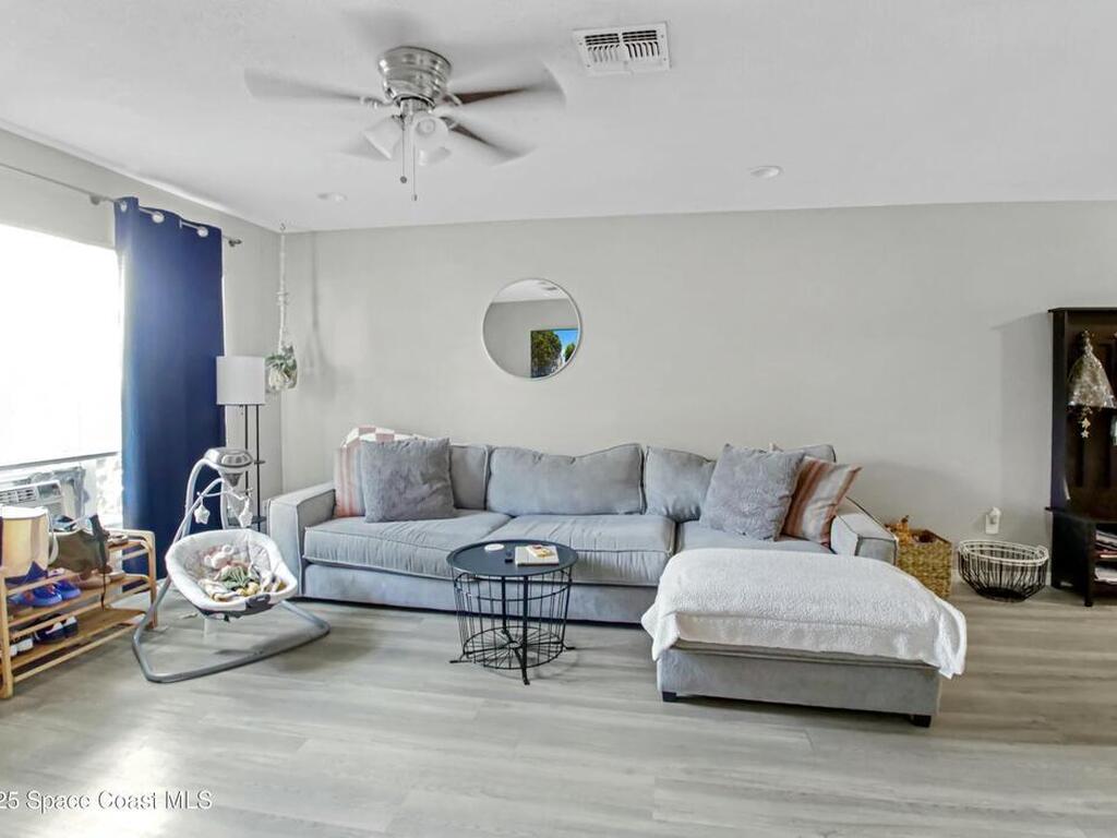 103 Flint Street, Sebastian, FL 32958