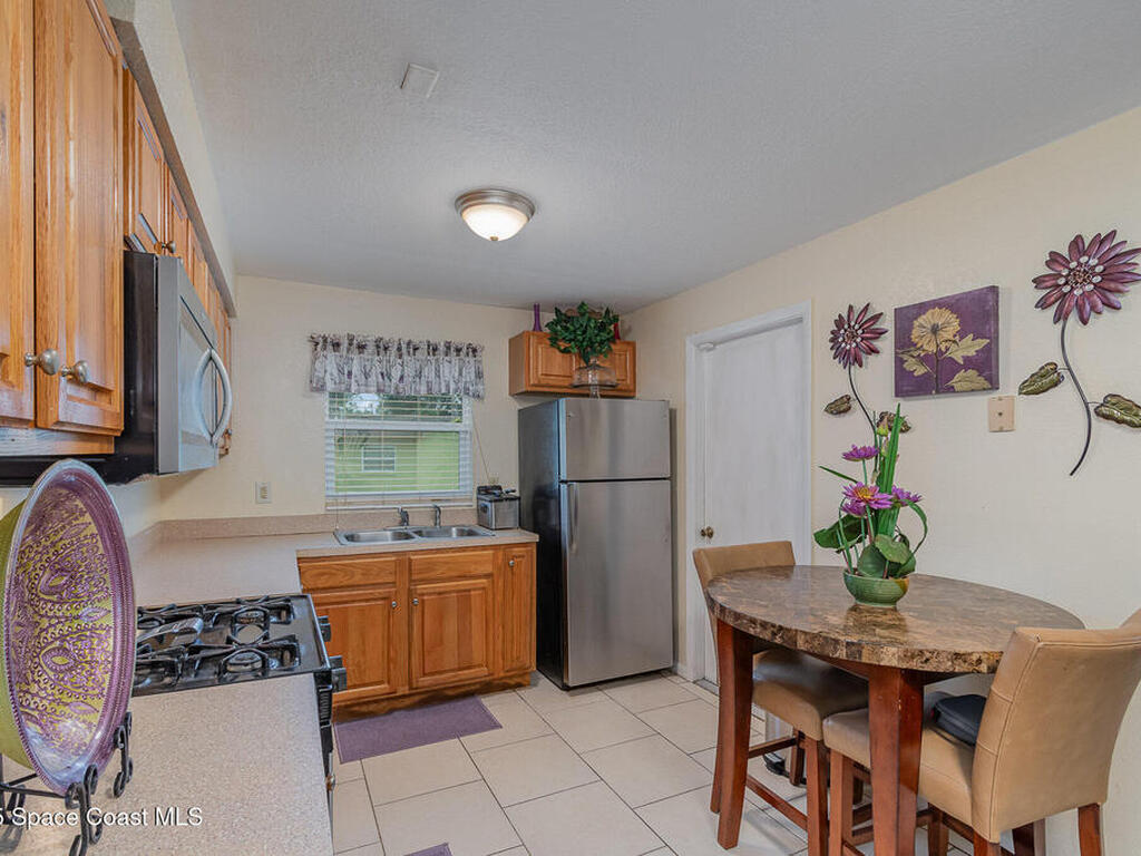 2013 Glendale Boulevard, Mims, FL 32754