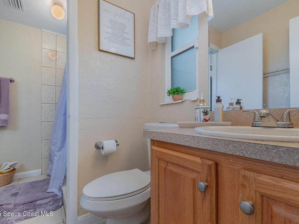 2013 Glendale Boulevard, Mims, FL 32754