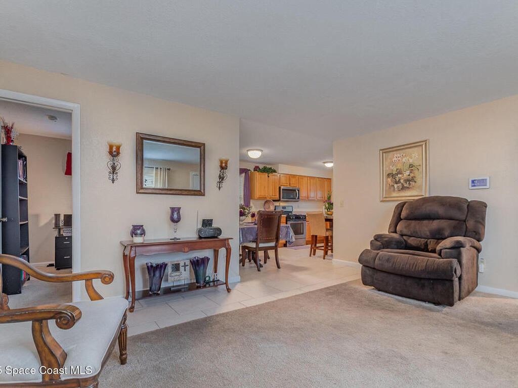 2013 Glendale Boulevard, Mims, FL 32754