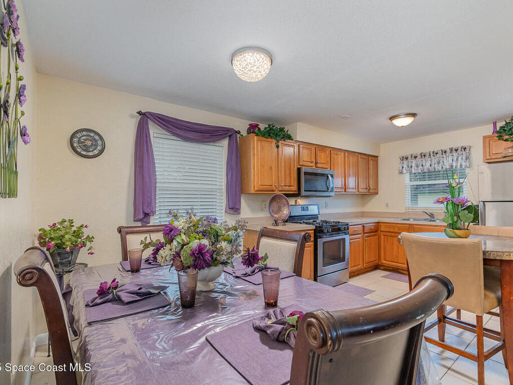 2013 Glendale Boulevard, Mims, FL 32754