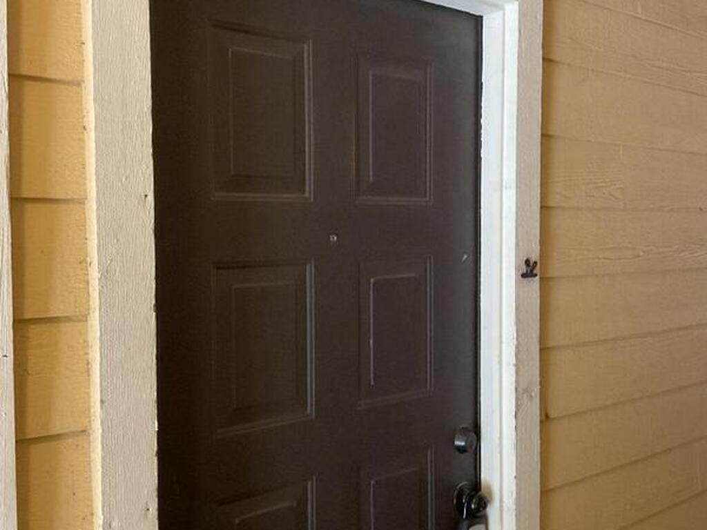 225 S Tropical Trail, Merritt Island, FL 32952