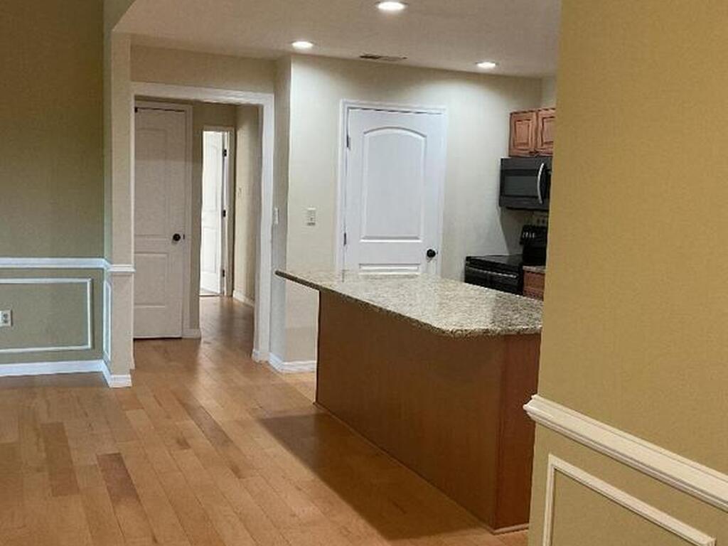 225 S Tropical Trail, Merritt Island, FL 32952