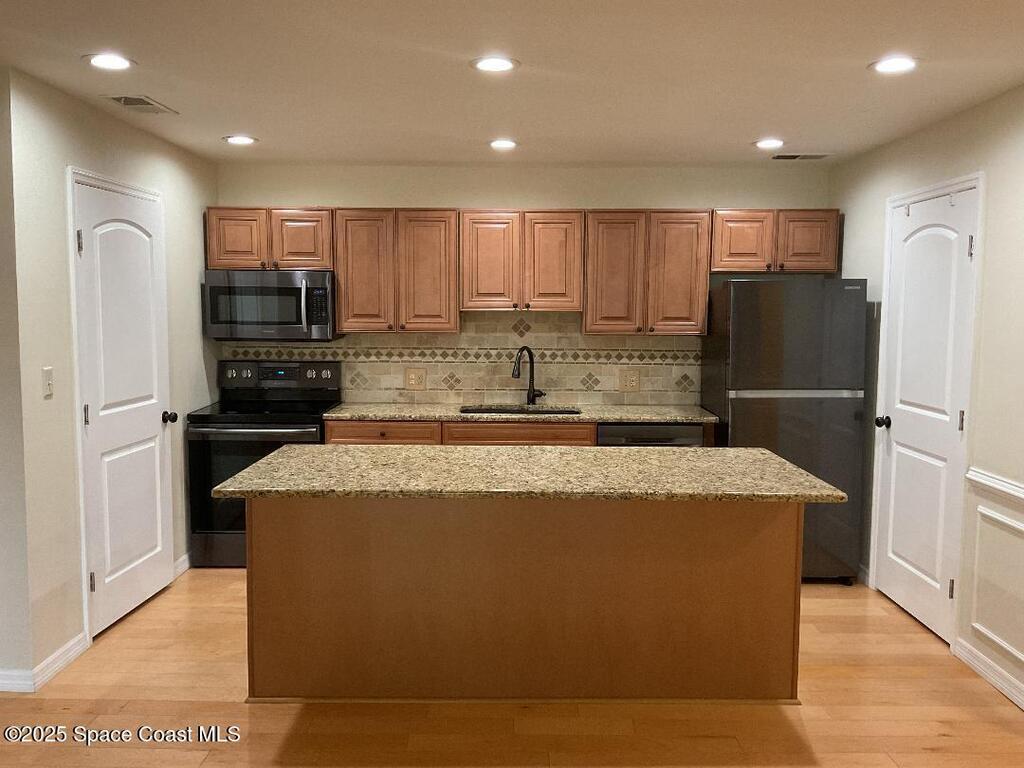 225 S Tropical Trail, Merritt Island, FL 32952