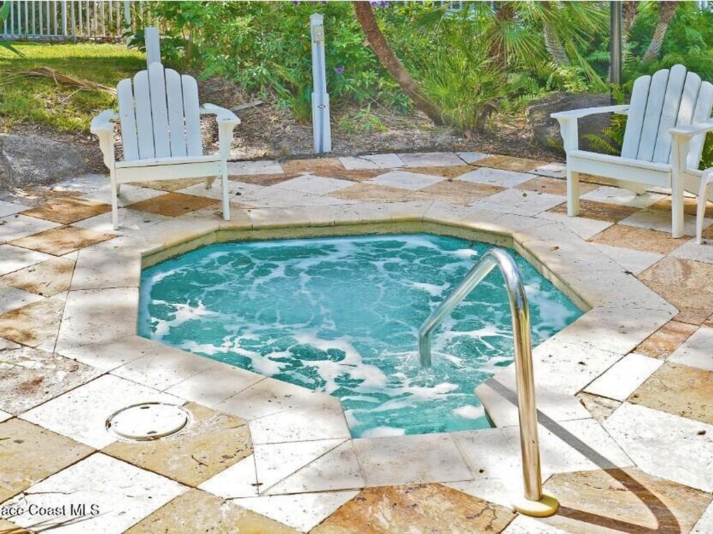 225 S Tropical Trail, Merritt Island, FL 32952