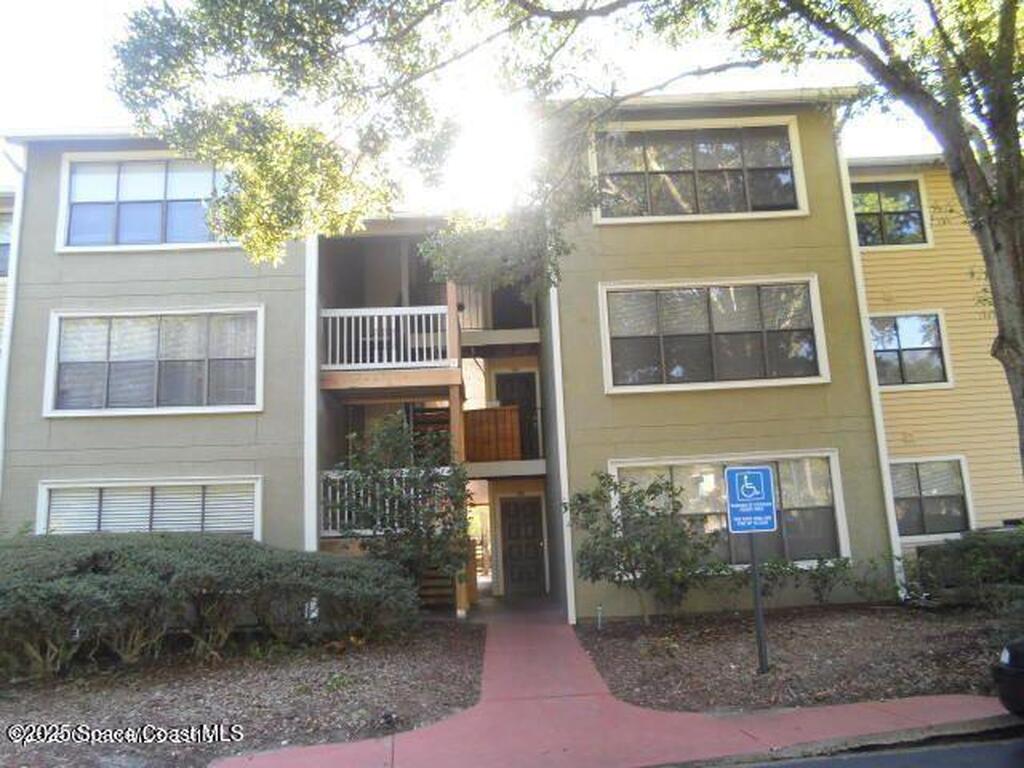 225 S Tropical Trail, Merritt Island, FL 32952