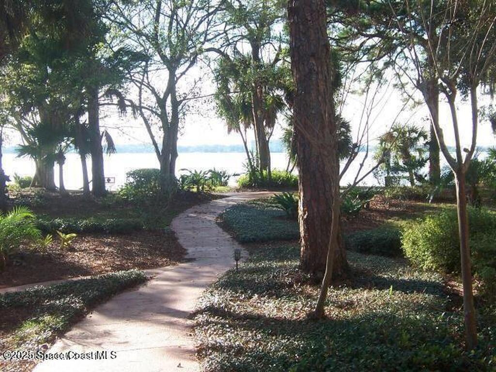 225 S Tropical Trail, Merritt Island, FL 32952