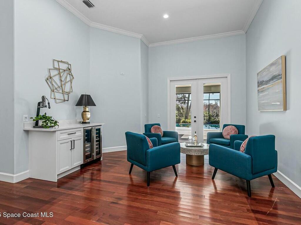 229 E Melbourne Avenue, Melbourne, FL 32901