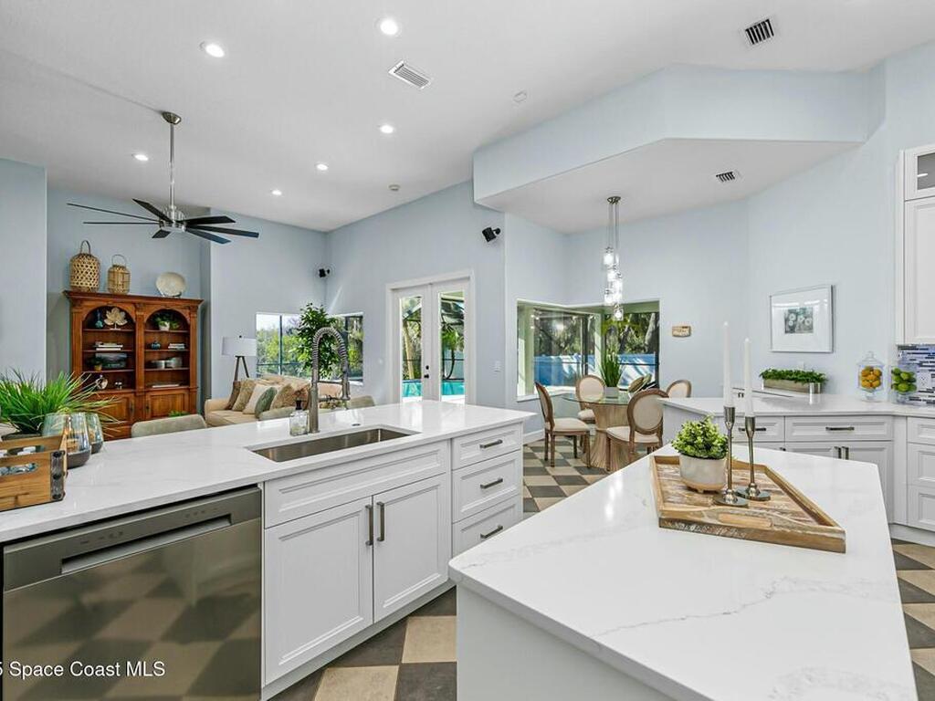 229 E Melbourne Avenue, Melbourne, FL 32901