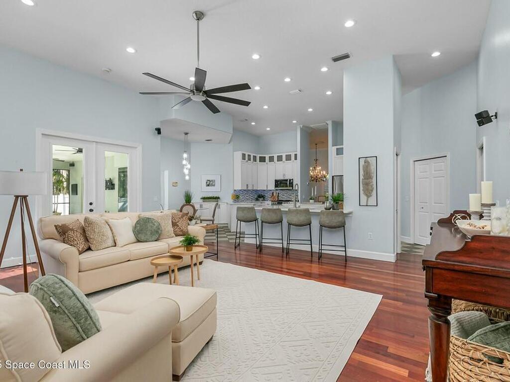 229 E Melbourne Avenue, Melbourne, FL 32901