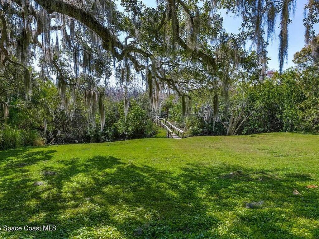 229 E Melbourne Avenue, Melbourne, FL 32901