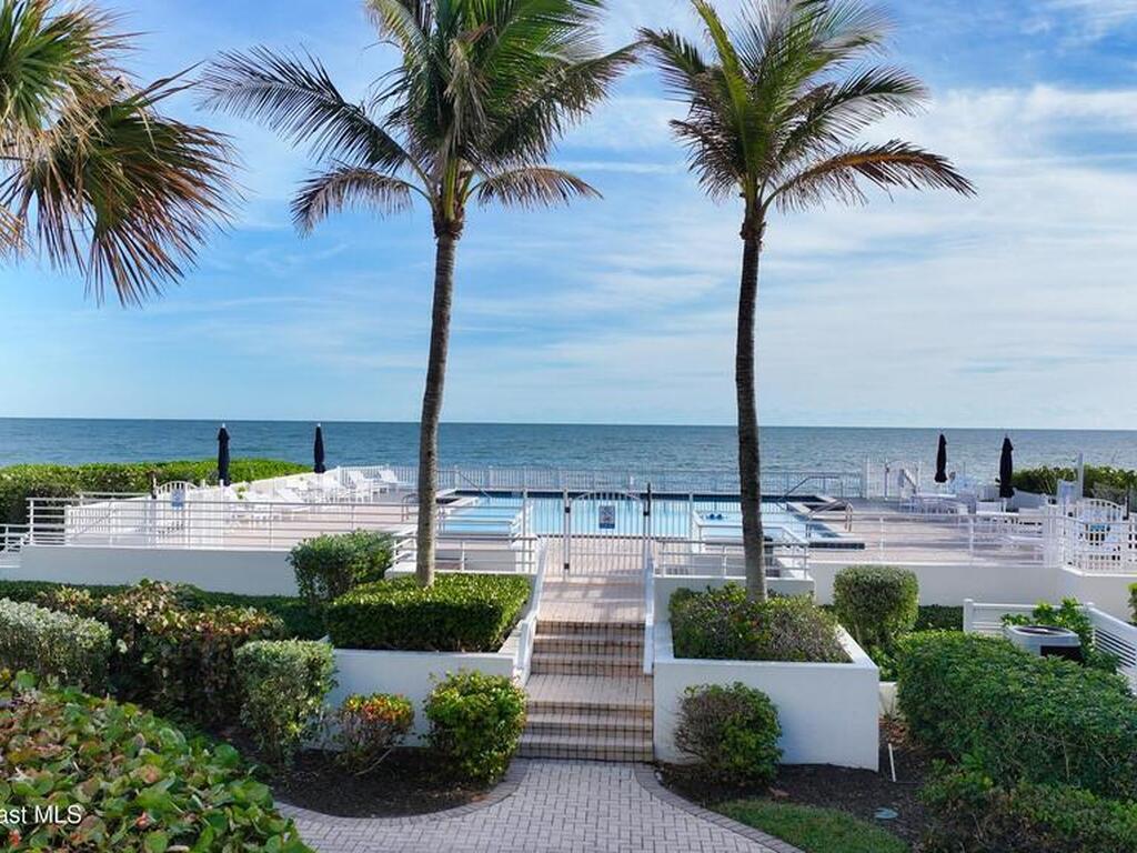 8367 Baytree Drive, Vero Beach, FL 32963