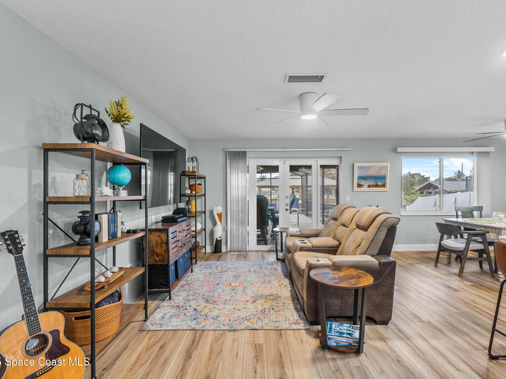 940 Waikiki Drive, Merritt Island, FL 32953