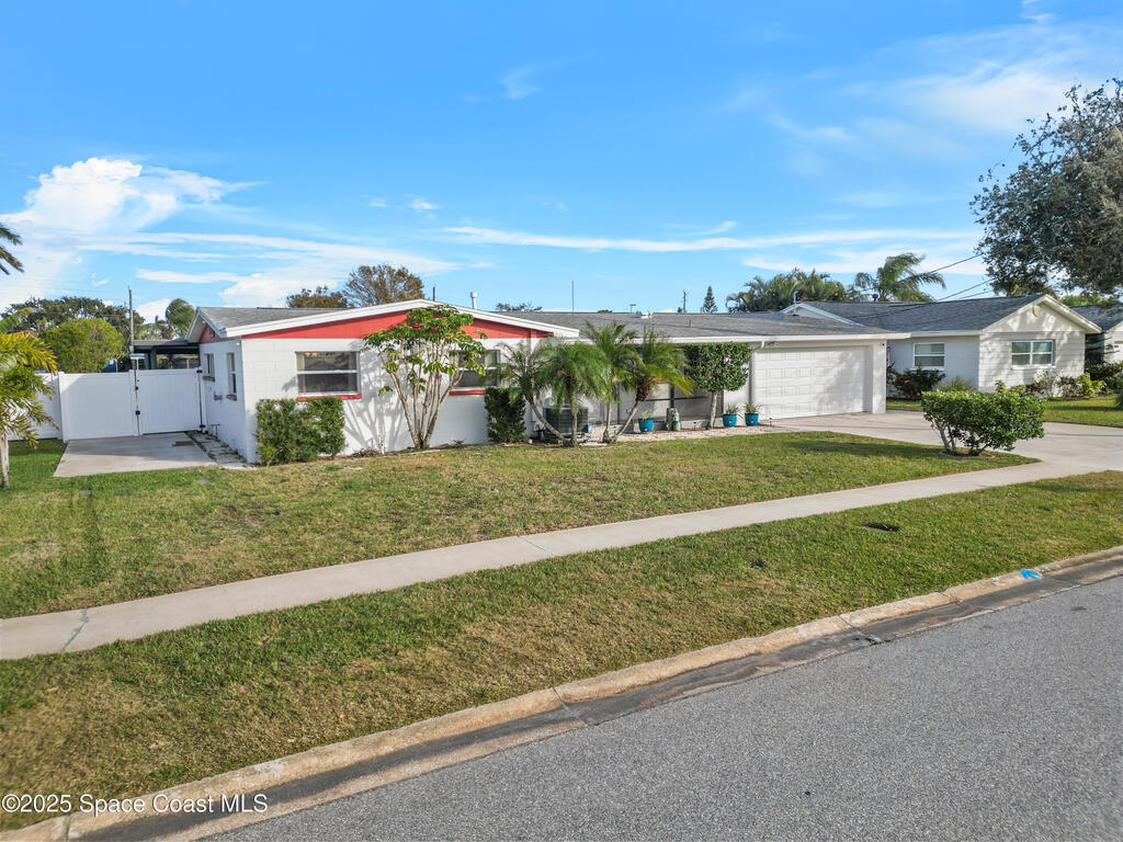 940 Waikiki Drive, Merritt Island, FL 32953