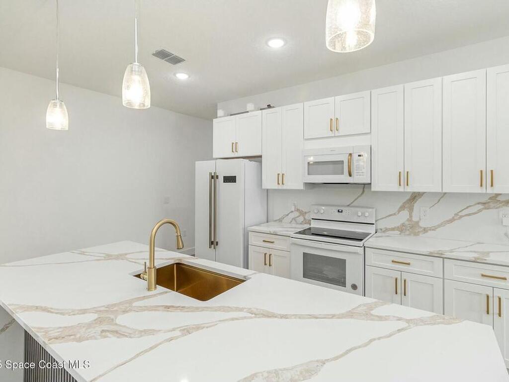 435 Goldsmith Avenue, Palm Bay, FL 32907