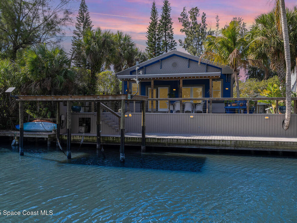 48 Vip Island, Grant, FL 32949