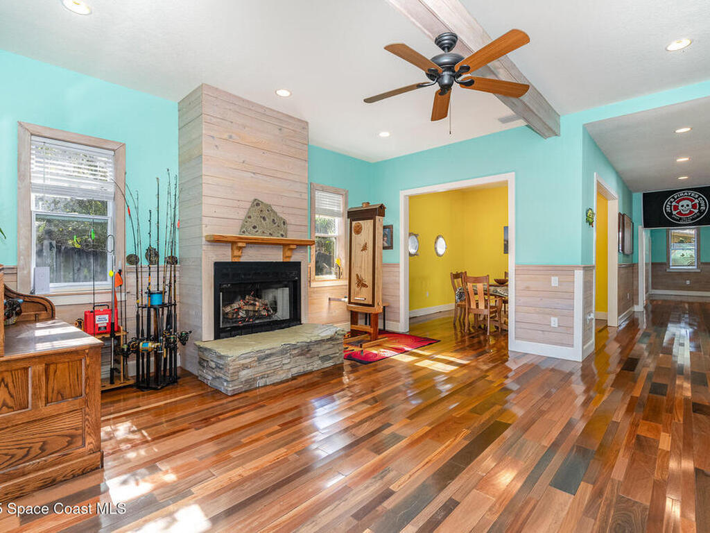 48 Vip Island, Grant, FL 32949