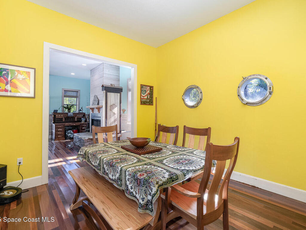 48 Vip Island, Grant, FL 32949