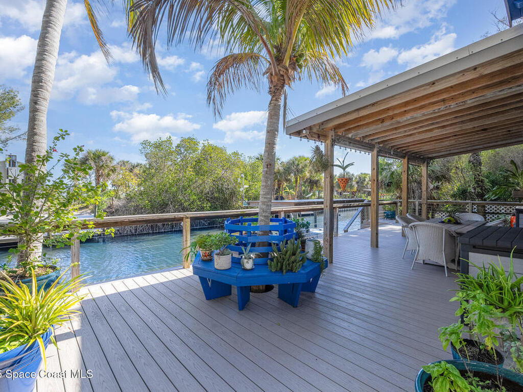 48 Vip Island, Grant, FL 32949