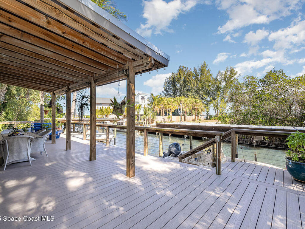 48 Vip Island, Grant, FL 32949