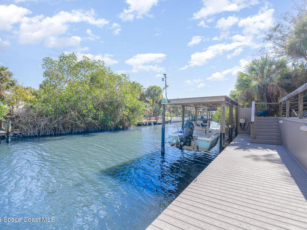 48 Vip Island, Grant, FL 32949