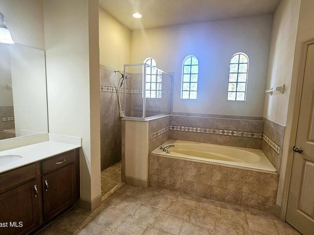 1876 Winding Ridge Circle, Palm Bay, FL 32909