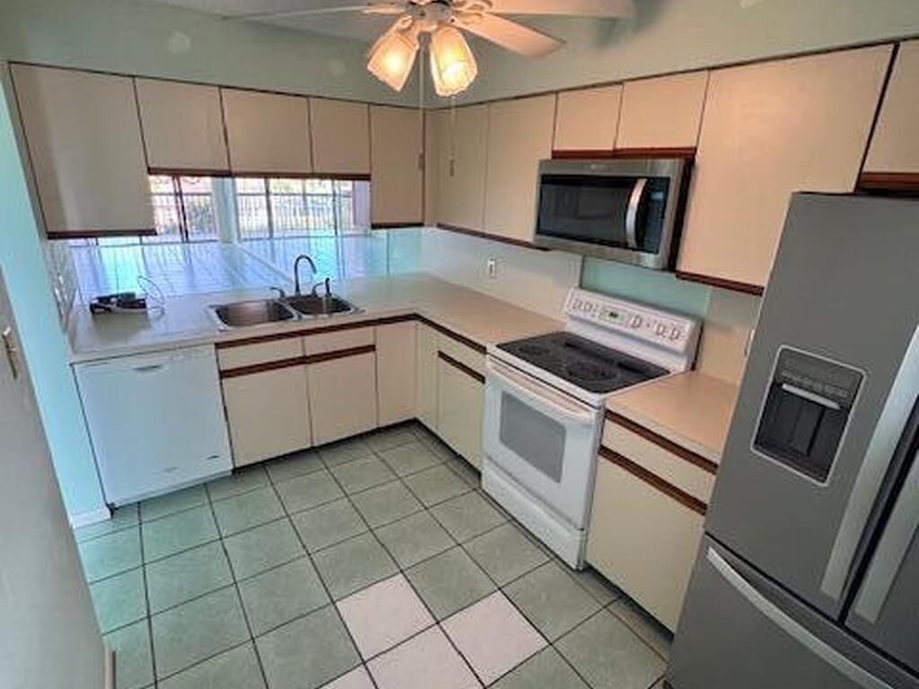 300 Columbia Drive, Cape Canaveral, FL 32920