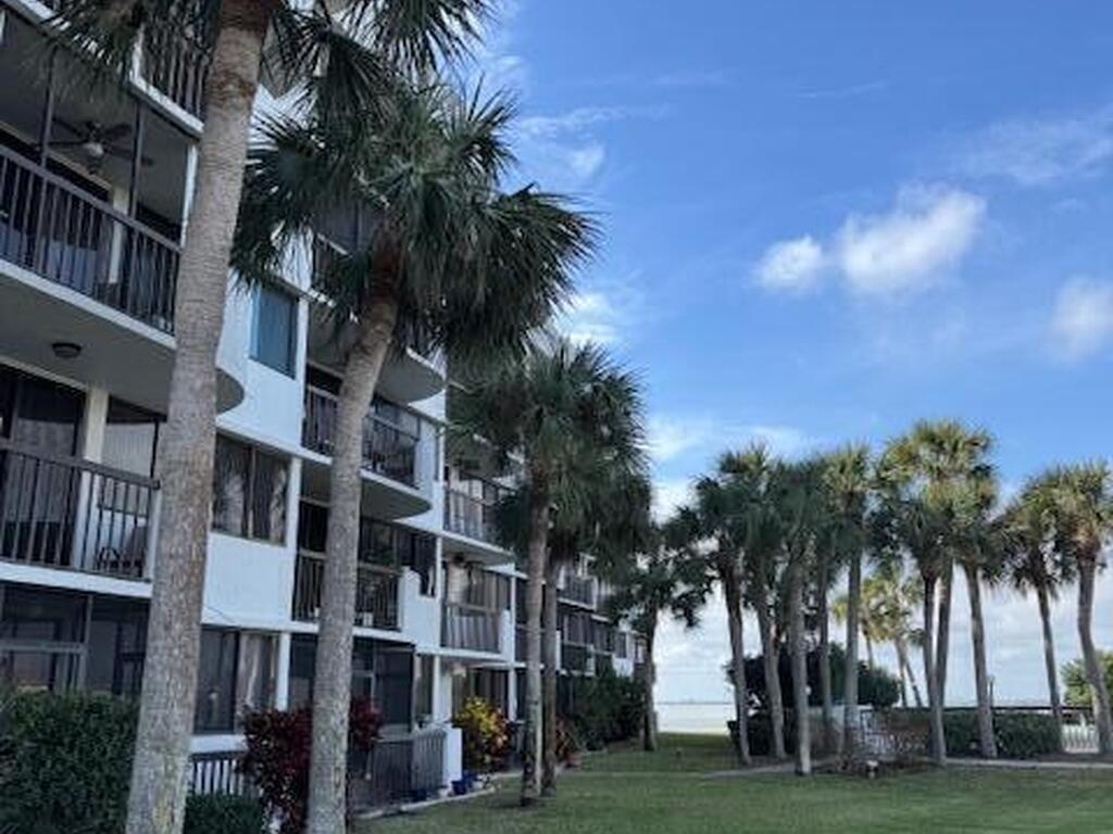 300 Columbia Drive, Cape Canaveral, FL 32920