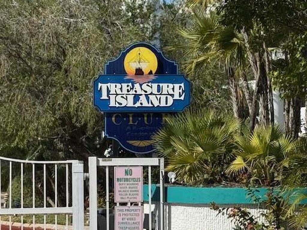 300 Columbia Drive, Cape Canaveral, FL 32920