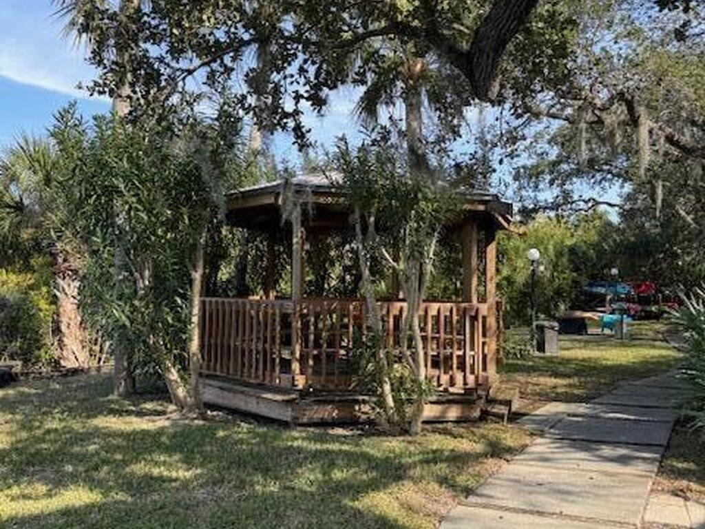 300 Columbia Drive, Cape Canaveral, FL 32920