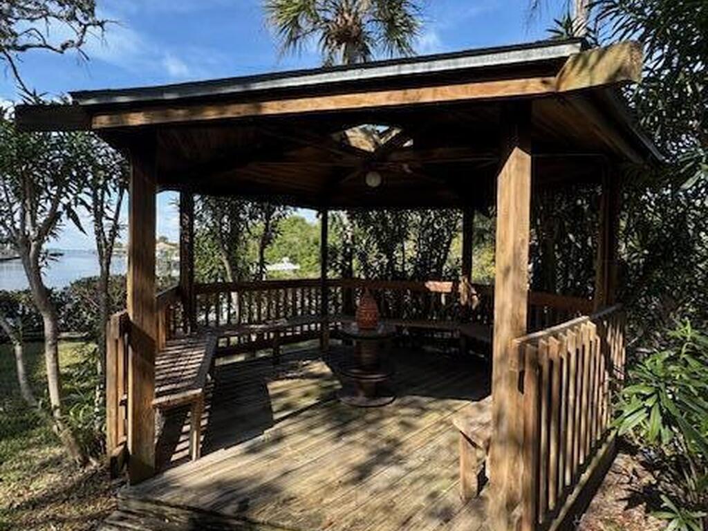 300 Columbia Drive, Cape Canaveral, FL 32920