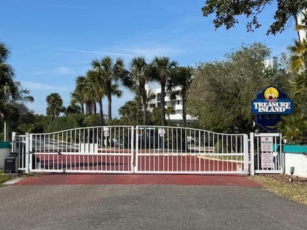 300 Columbia Drive, Cape Canaveral, FL 32920