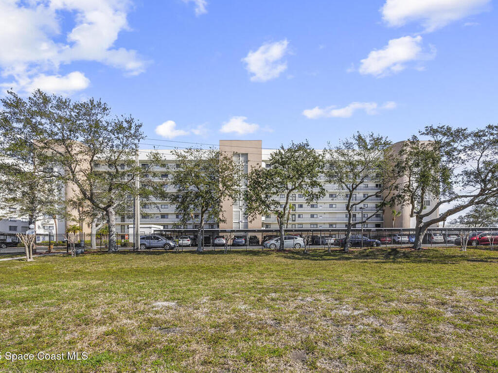 300 S Sykes Creek Parkway, Merritt Island, FL 32952