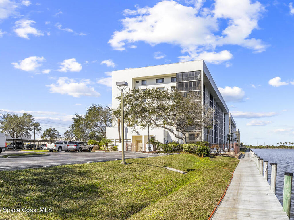 300 S Sykes Creek Parkway, Merritt Island, FL 32952