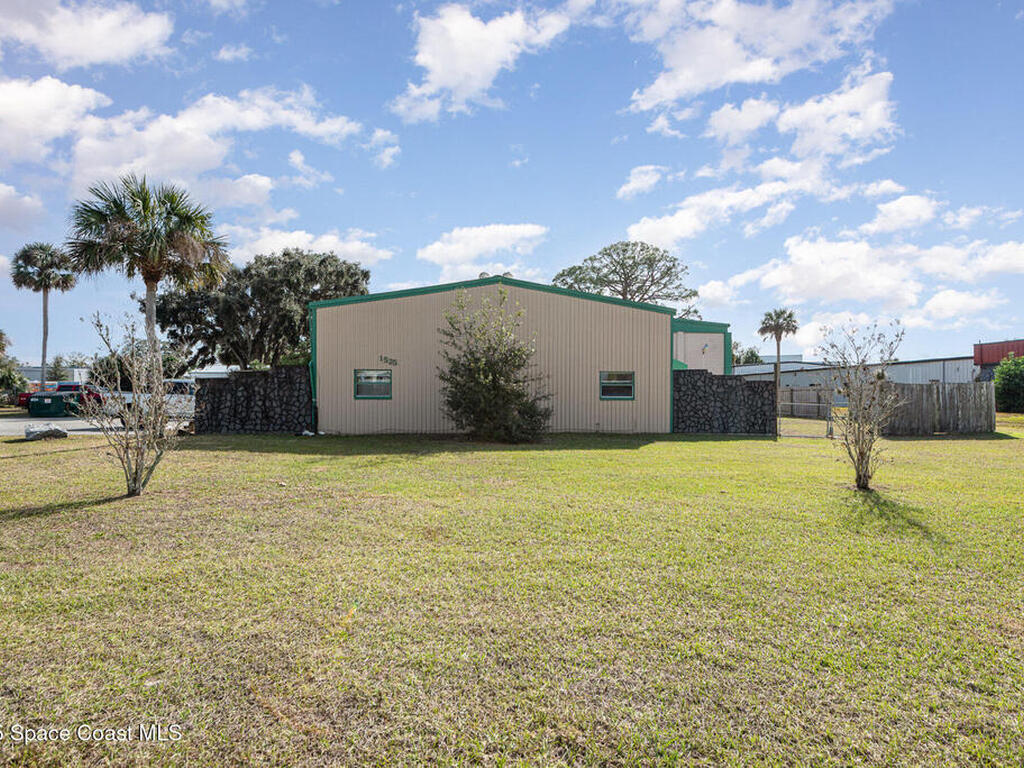 1525 White Drive, Titusville, FL 32780