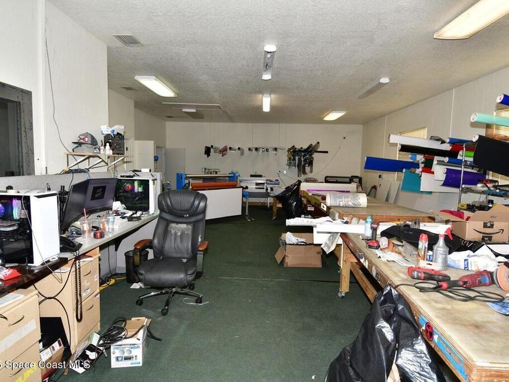 691 N Courtenay Parkway, Merritt Island, FL 32953
