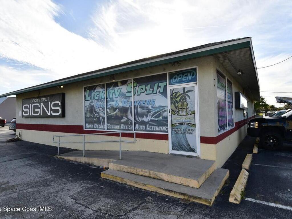691 N Courtenay Parkway, Merritt Island, FL 32953