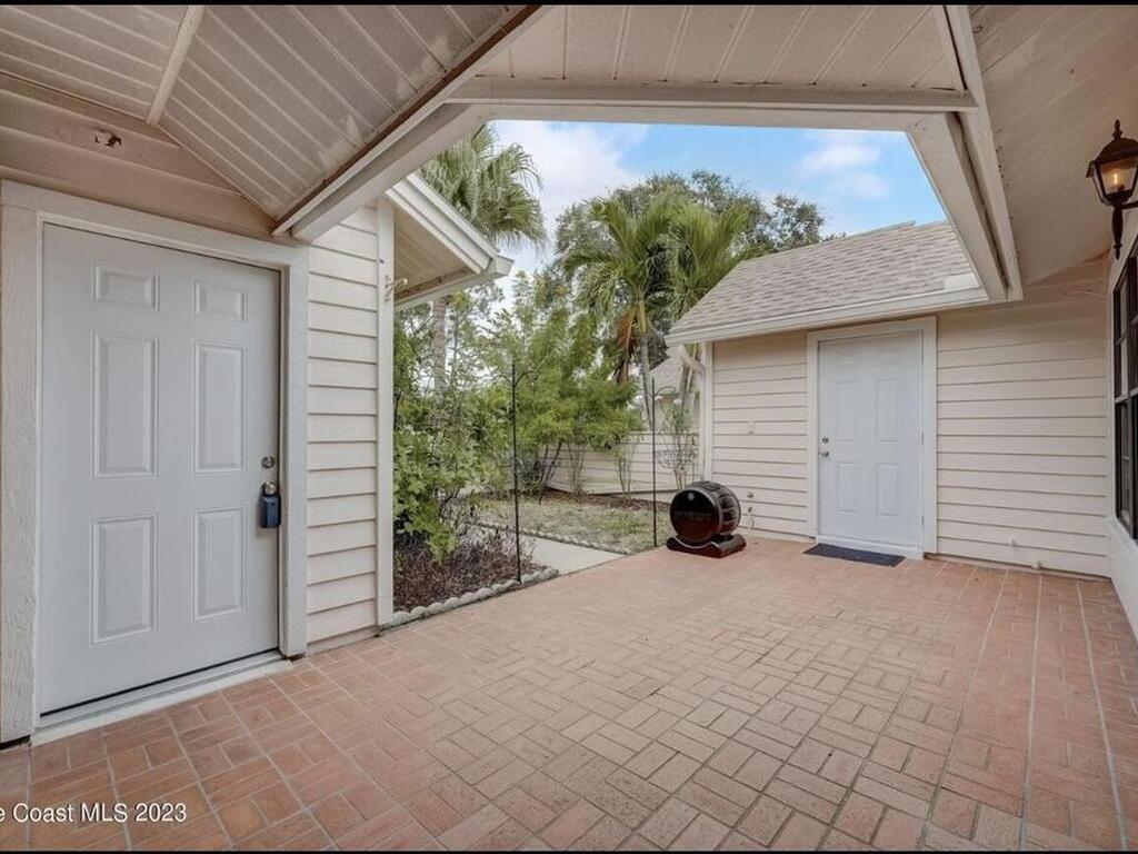 879 Ridge Lake Drive, Melbourne, FL 32940