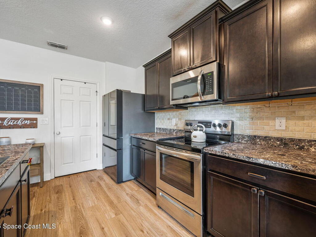 2743 Amber Court, Melbourne, FL 32935