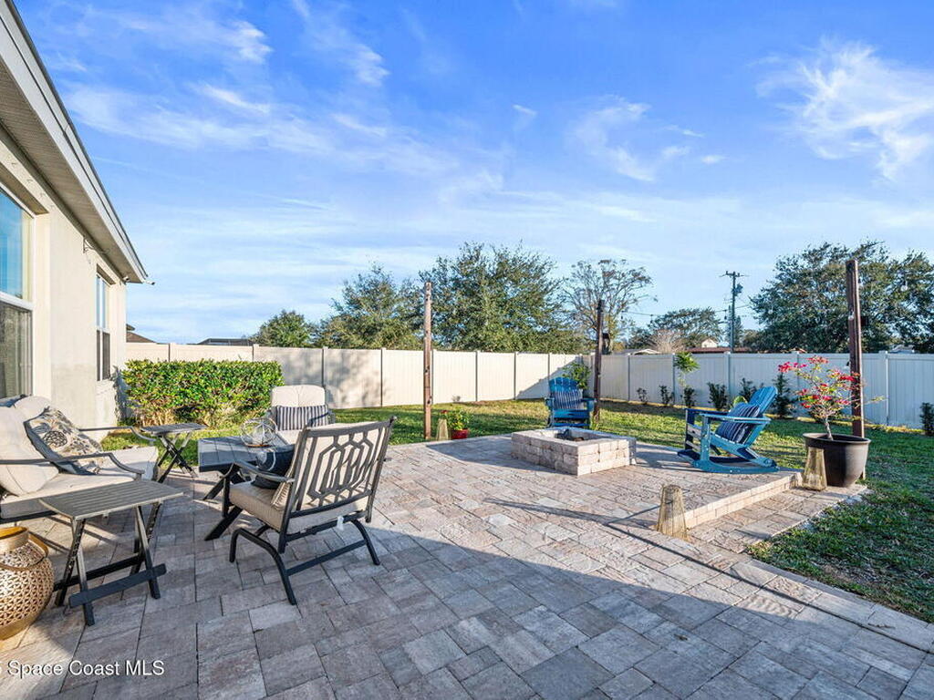 2743 Amber Court, Melbourne, FL 32935