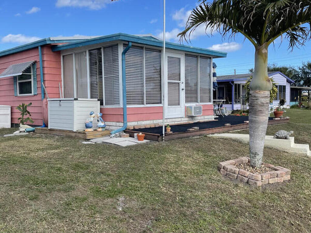 105 Rosewood Drive, Cocoa, FL 32926