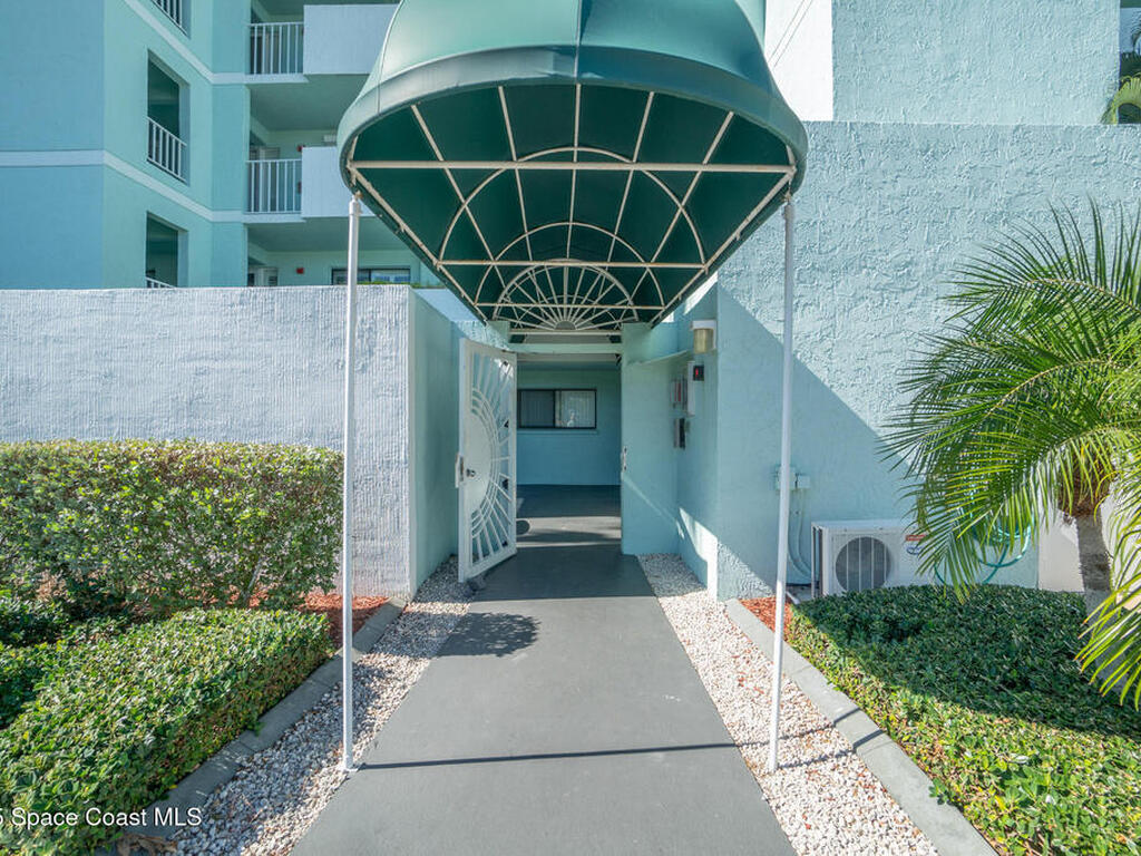 1700 Commodore Boulevard, Cocoa Beach, FL 32931