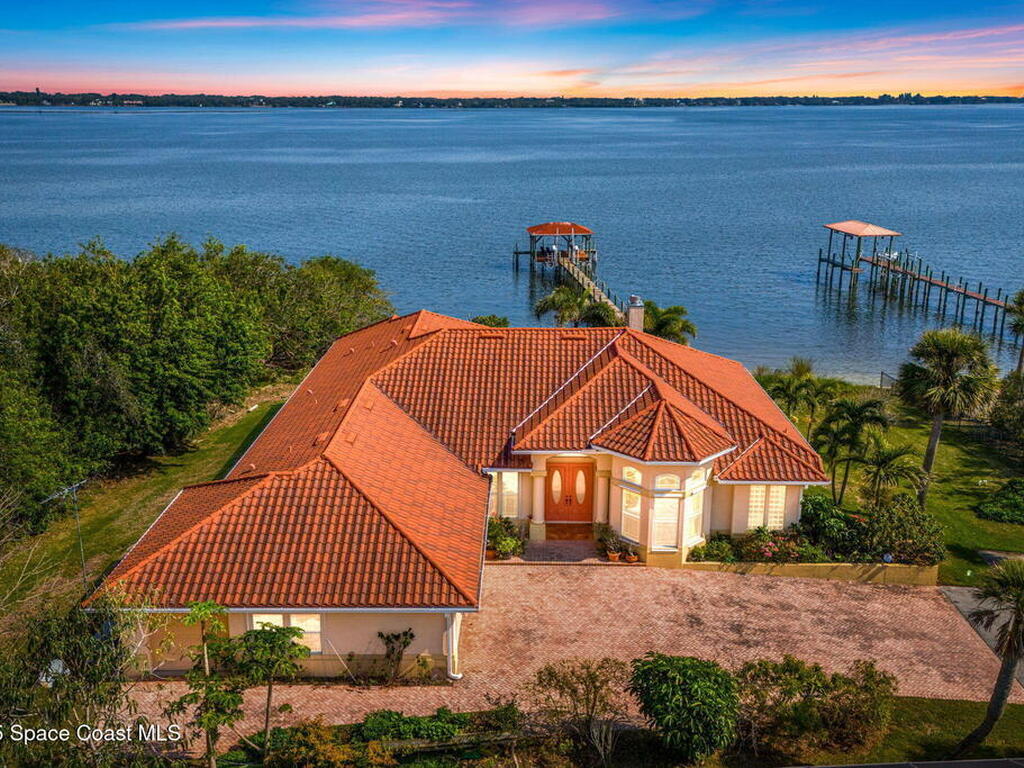 2711 Suzie Lane, Melbourne, FL 32940